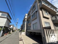 約6帖の和室はリビングに隣接しており、一体利用も可能。キッチンから見守れる位置なので、子どもの遊び場、お昼寝スペースとしても安心してお使いいただけます。