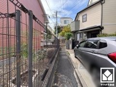 「ローソン甲東園駅前店」まで徒歩7分、「KOHYO甲東園」まで徒歩8分など、お買い物施設が徒歩圏内に複数あり便利な住環境です。