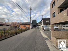 毎日の料理がもっとスムーズになる、便利な3口コンロ付き。