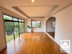 自然光を取り込む、開放感あふれる暮らし。隅々まで光が降り注ぎ、明るく心地の良い空間。