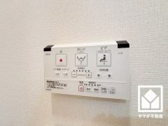 温水洗浄便座付で快適にお使いいただけます