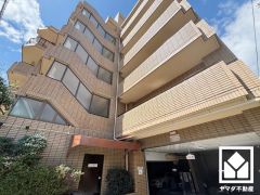 「越木岩幼稚園」まで徒歩7分で、子育て世帯の方にもお勧めです。