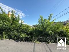 現況更地のため、余分な解体費用を抑えられ、スムーズに建築に入れます。