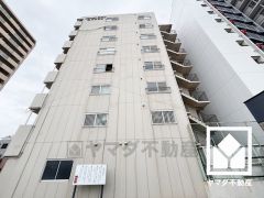 全居室にウォークインクローゼットがございますので、お部屋の広さを最大限に活用できます。お洋服はもちろん、スーツケースなどの大物もしっかり収納できます。