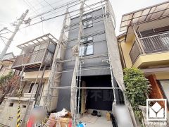 家族との時間も、自分だけの時間も心地よく過ごせる。シンプルで飽きのこない設計が、暮らしに余白をもたらします。