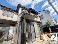 雨の日の洗濯や花粉・ウイルス対策にもお使いいただける浴室乾燥機付き。