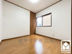 全居室に窓がございます。明るい陽光がたっぷり差し込む心地よい生活空間です。