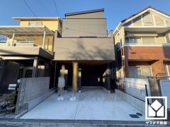 落ち着いた色合いと直線的な美しさが調和したスタイリッシュモダンな外観。帰るたびに安心感を感じられる佇まい。