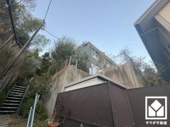 雨の日の洗濯や花粉・ウイルス対策にもお使いいただける浴室乾燥機付き。