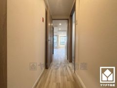 玄関から洗面室が近く、帰宅後すぐに手を洗えて衛生的です。