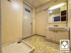 室内洗濯機置場があり天候に左右されず洗濯できます。