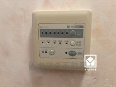 真冬の寒い浴室を暖かく、また雨の日の洗濯物の乾燥にと多用途に活躍する機能です。