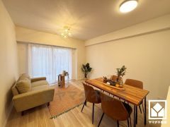 自然光を取り込む、開放感あふれる暮らし。隅々まで光が降り注ぎ、明るく心地の良い空間。