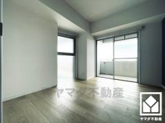 約5.2帖の洋室です。独立した居室なのでプライベートな時間をゆったり過ごせそうです。