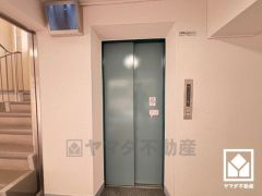 スムーズな移動を叶えるエレベーター。忙しい朝も快適に、ストレスフリーな暮らしをサポート。