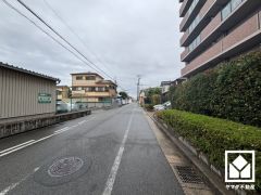 「難波小学校」まで徒歩3分。低学年のお子様も安心して通学していただけます。