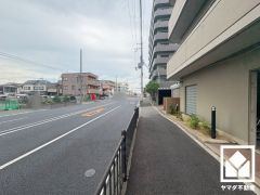 阪神電鉄本線・武庫川線「武庫川」駅まで徒歩約6分。「グルメシティ尼崎大庄店」まで徒歩4分などお買い物施設も徒歩圏内に複数あり、毎日の通勤・通学だけでなく、日常のお買い物まで利便性に優れています。
