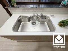 清潔感あふれるシンクで、毎日を気持ちよくスタート。