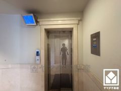 スムーズな移動を叶えるエレベーター。忙しい朝も快適に、ストレスフリーな暮らしをサポート。