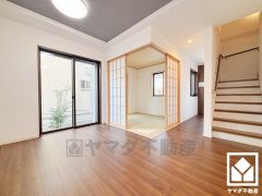 自然光を取り込む、開放感あふれる暮らし。隅々まで光が降り注ぎ、明るく心地の良い空間。