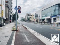JR東海道本線「さくら夙川」駅まで徒歩約4分、阪神電鉄本線「香櫨園」駅まで徒歩約7分、阪急電鉄神戸線「夙川」駅まで徒歩約4分。3沿線利用可能で、利便性に優れた立地です。
