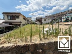 周囲にはすでに建物が建っていますので、実際の採光状況や窓の位置なども事前にご確認いただけます。