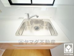 清潔感あふれるシンクで、毎日を気持ちよくスタート。