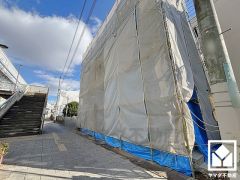 バルコニーが2階西側と3階東側にございますので、お洗濯物もたっぷりと干す事ができます。