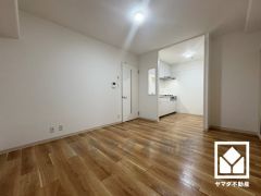 シンプルで美しいデザインのリビングが、毎日の生活に彩りを添える。