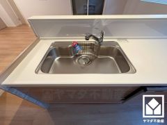 清潔感あふれるシンクで、毎日を気持ちよくスタート。