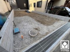 「ウエルシア尼崎新園田店」まで徒歩8分、「万代尼崎食満店」まで徒歩9分、「セブンイレブン尼崎食満7丁目店」まで徒歩10分など、お買い物施設が徒歩圏内に複数あり便利な住環境です。