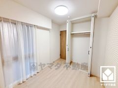 収納付きなので、スッキリとした空間を維持できます。