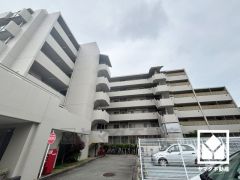 「コープ尼崎近松」まで徒歩7分など、お買い物施設が徒歩圏内に複数あり便利な住環境です。