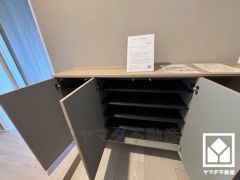 玄関にはシューズボックスを完備。家族の靴もしっかり収納できるので、玄関がいつも片付き、気持ちよくお客様を迎えられます。