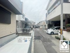 安心して長く快適にお住まいいただける、長期優良住宅です。高い耐震性、省エネルギー性、劣化対策など、長期にわたって快適に住むための対策が施されています。税制面でも特例措置が拡充されています。