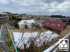 「関西スーパー苦楽園店」まで徒歩5分、「コープ苦楽園」まで徒歩9分、「コープ苦楽園」まで徒歩9分など、お買い物施設が徒歩圏内に複数あり便利な住環境です。