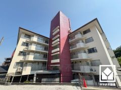 阪急電鉄甲陽線「甲陽園」駅まで徒歩約10分の立地。2沿線利用可能で、毎日の通勤・通学だけでなく、休日のお出かけまで利便性に優れています。