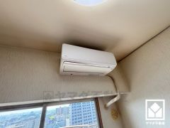 エアコン付きなので、お引越し直後から快適にお過ごしいただけます。