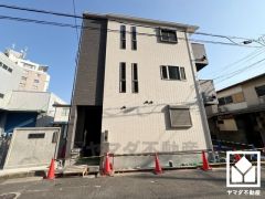 バルコニーには水栓もございます。汚れやすい作業を室内を汚さず行えるので、生活空間を清潔に保つことができます。