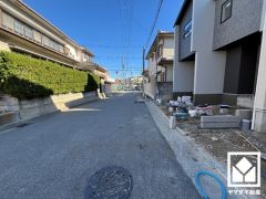 3段階中最も高いレベルの耐震等級3を取得した、災害復興拠点に求められる水準の耐震性を備えた住宅。繰り返す地震に強い制震装置も搭載しており、耐久性・居住性を高めます。