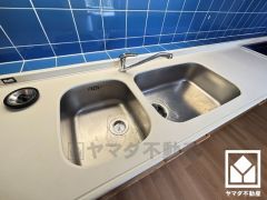 使い分けが可能な広々としたシンクで、お料理が捗ります。