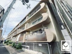 落ち着いた色合いと丸みのある可愛いデザイン。帰るたびに安心感を感じられる佇まい。