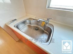 清潔感あふれるシンクで、毎日を気持ちよくスタート。