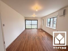 自然光を取り込む、開放感あふれる暮らし。隅々まで光が降り注ぎ、明るく心地の良い空間。