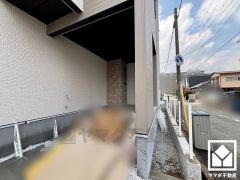 2階廊下にも収納スペースがあり、住空間を広々お使いいただけます。