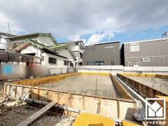 雨の日の洗濯や花粉・ウイルス対策にもお使いいただける浴室乾燥機付き。