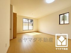 自然光を取り込む、開放感あふれる暮らし。隅々まで光が降り注ぎ、明るく心地の良い空間。