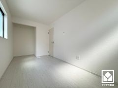 お子様のお部屋などにも丁度良い広さです。独立した居室なのでプライベートな時間をゆったり過ごせそうです。
