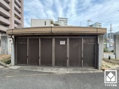 綺麗に整備されたゴミ出し場で気持ち良くお使い頂けます。