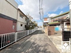 阪急電鉄今津線「甲東園」駅まで徒歩約23分の立地。毎日の通勤・通学だけでなく、休日のお出かけまで利便性に優れています。